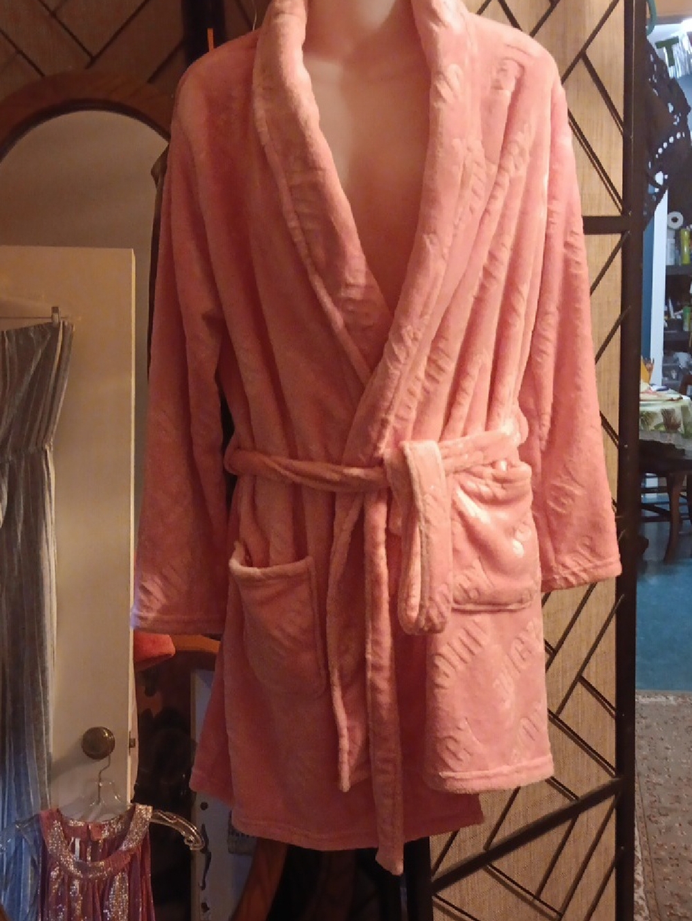 Juicy Couture Dusty Pink Plush Shawl Collar Robe